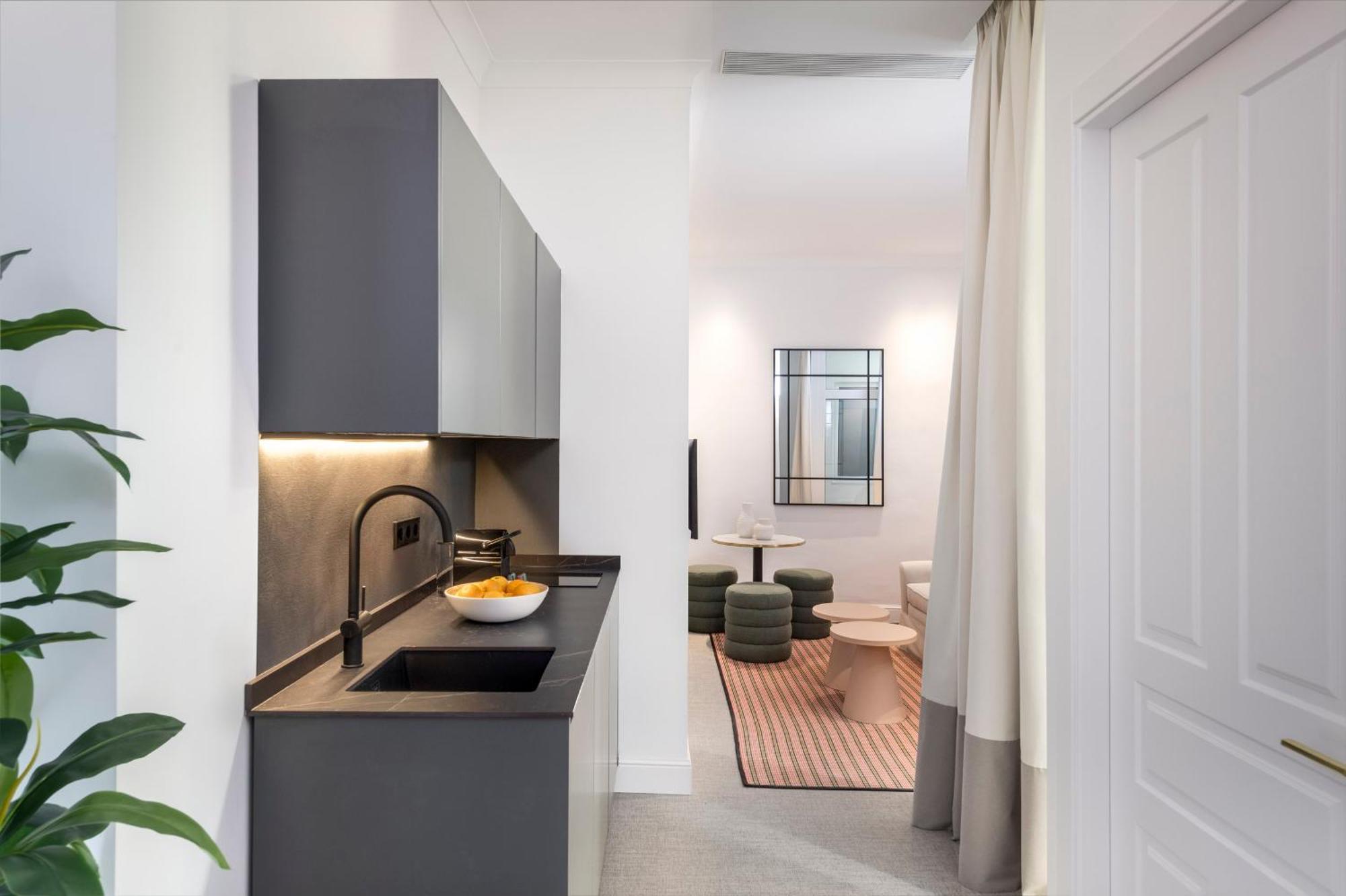 Casa Bedoya Suites & Colors By Magno Apartments เซบีญา ภายนอก รูปภาพ
